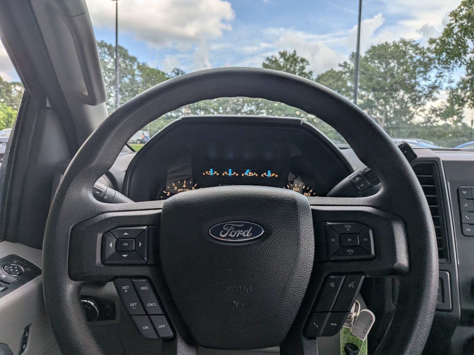 Used 2018 Ford F150 XL w/ Equipment Group 101A Mid AWD/4WD image 24