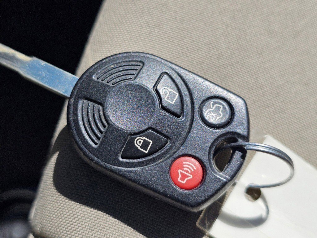 Used 2017 Ford Focus SE FWD image 32