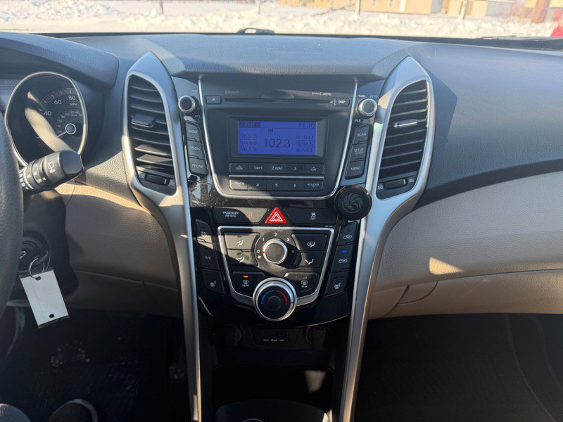Used 2013 Hyundai Elantra GT image 17