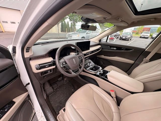 Used 2023 Lincoln Nautilus Reserve AWD/4WD image 12