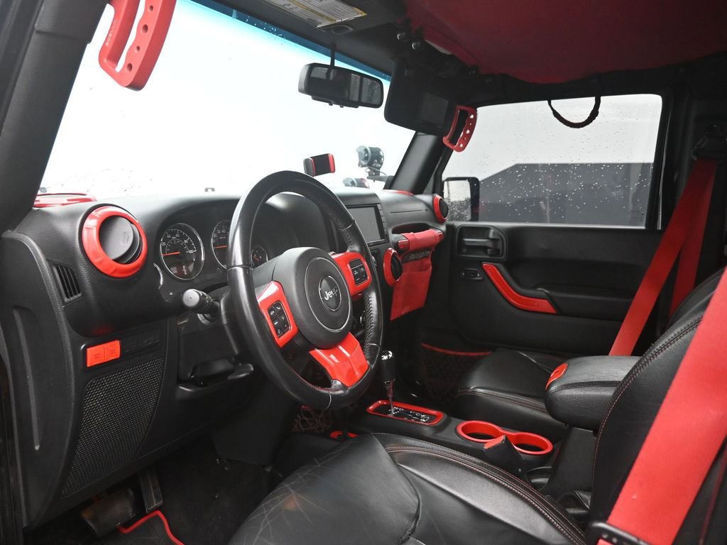 Used 2018 Jeep Wrangler Unlimited Rubicon AWD/4WD image 29