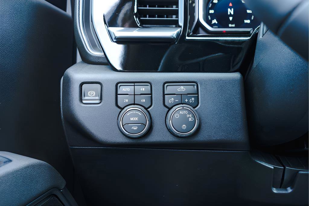 New 2026 Chevrolet Silverado 1500 LT AWD/4WD image 13