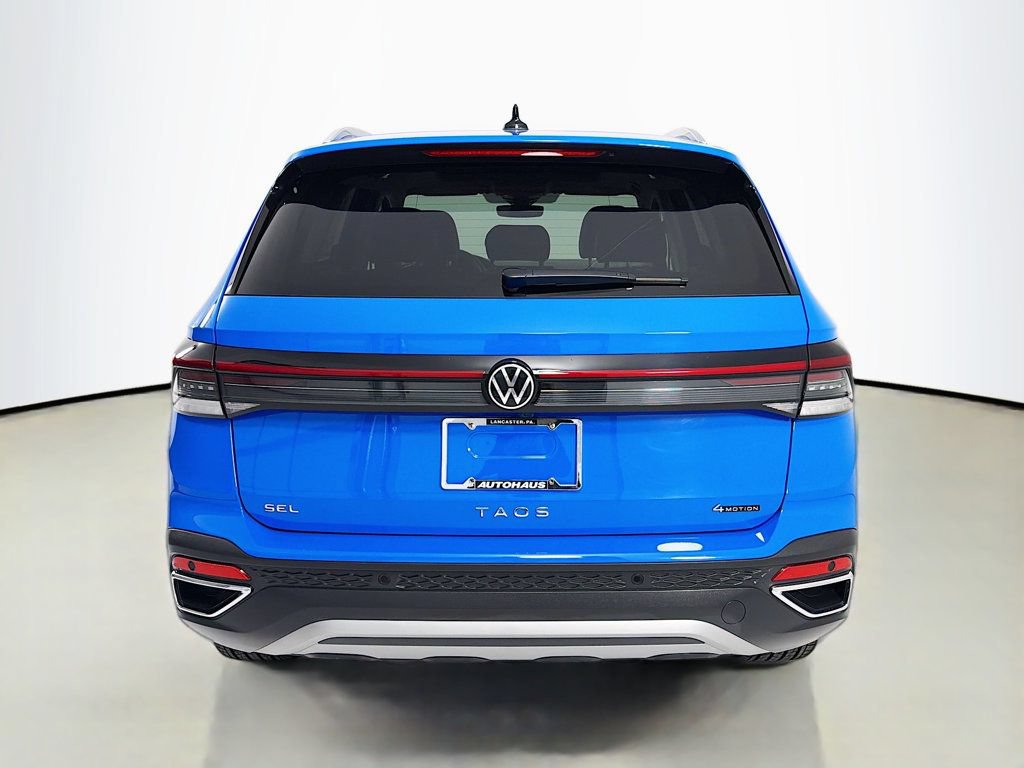 Certified 2025 Volkswagen Taos SEL AWD/4WD image 6