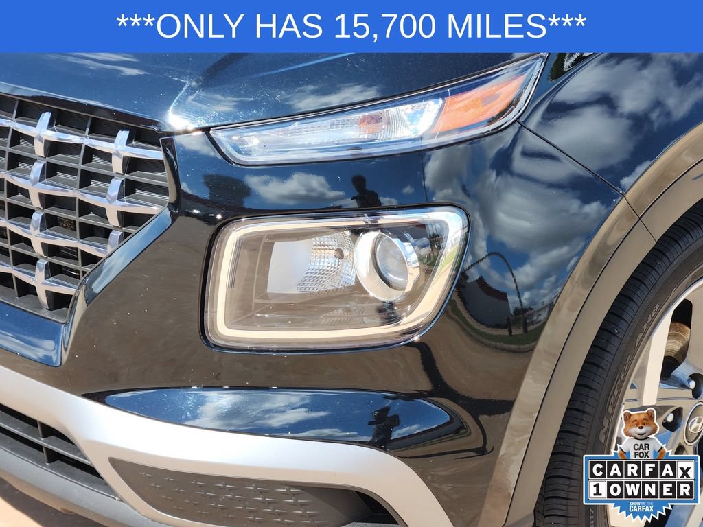 Used 2024 Hyundai Venue SEL FWD image 9