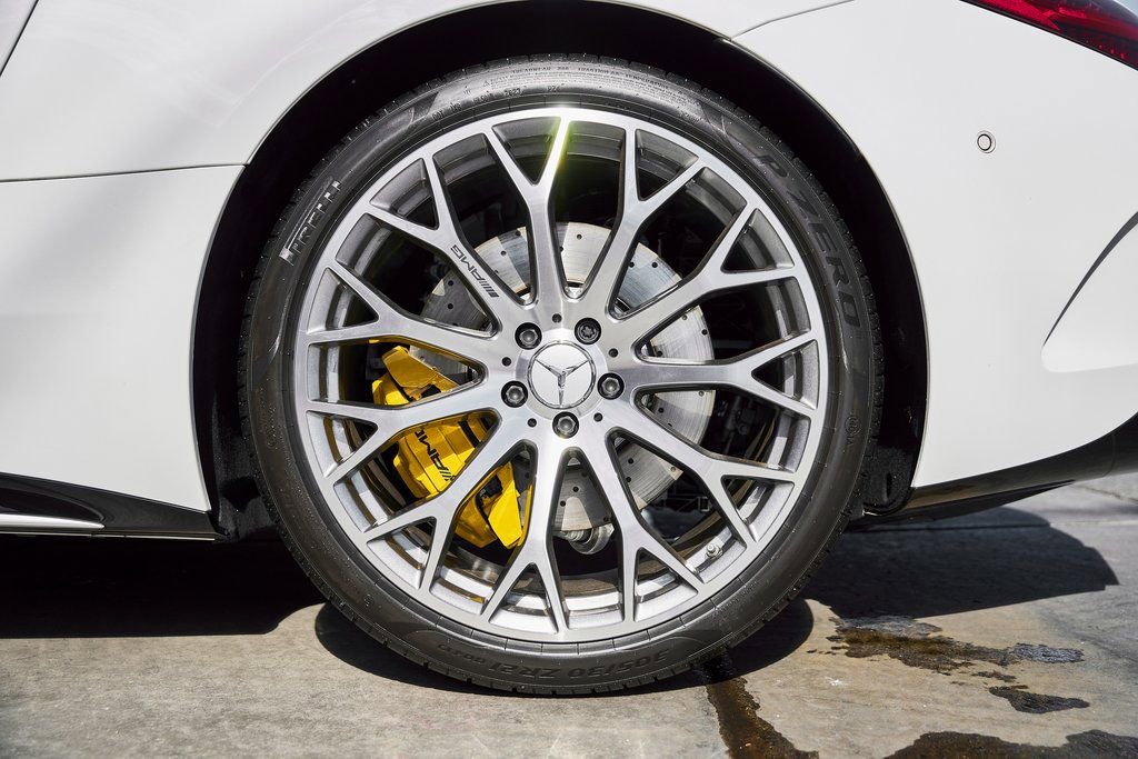 Used 2023 Mercedes-Benz SL 63 AMG 4MATIC image 23