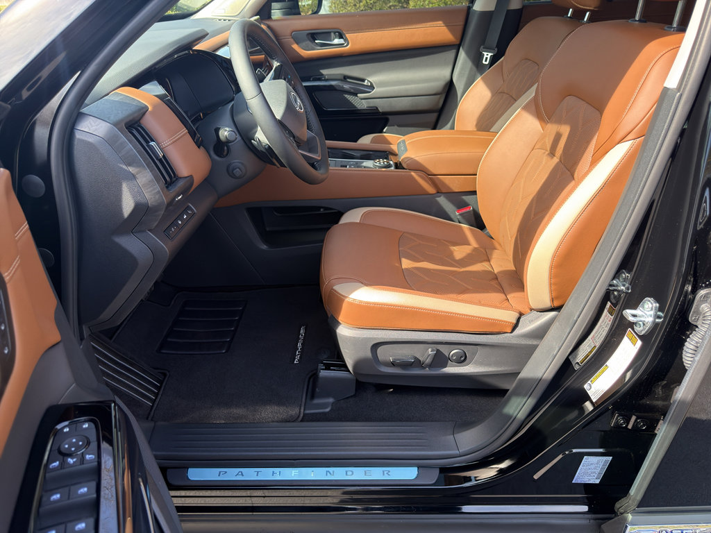New 2026 Nissan Pathfinder Platinum image 16