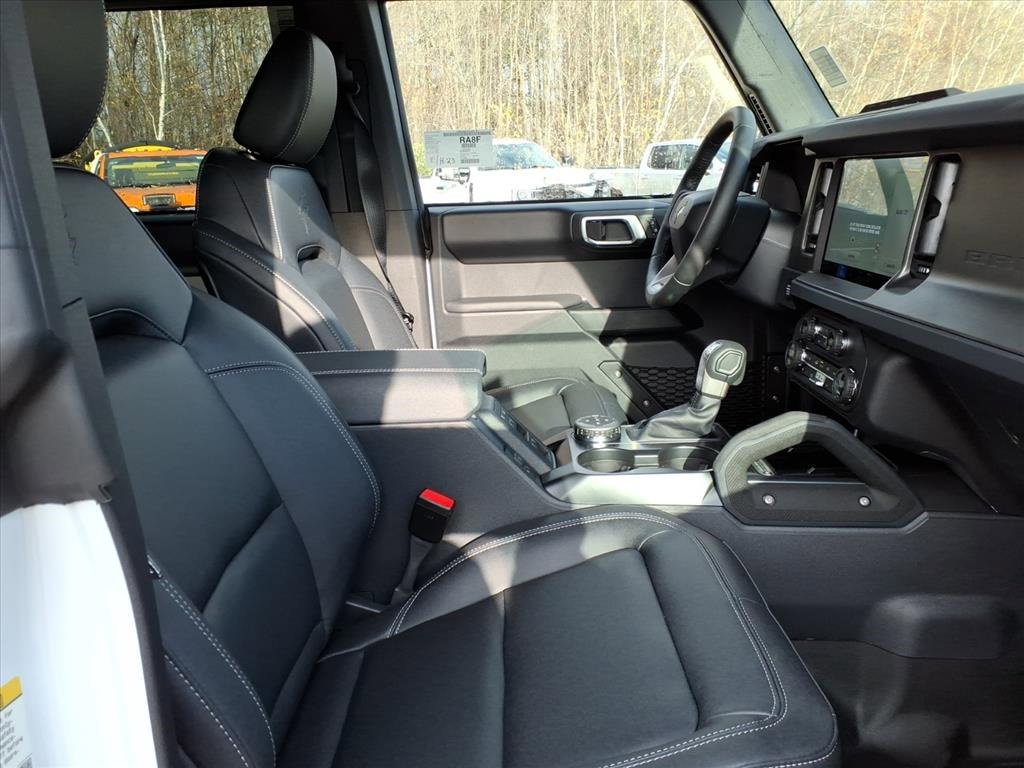 New 2025 Ford Bronco Badlands image 8
