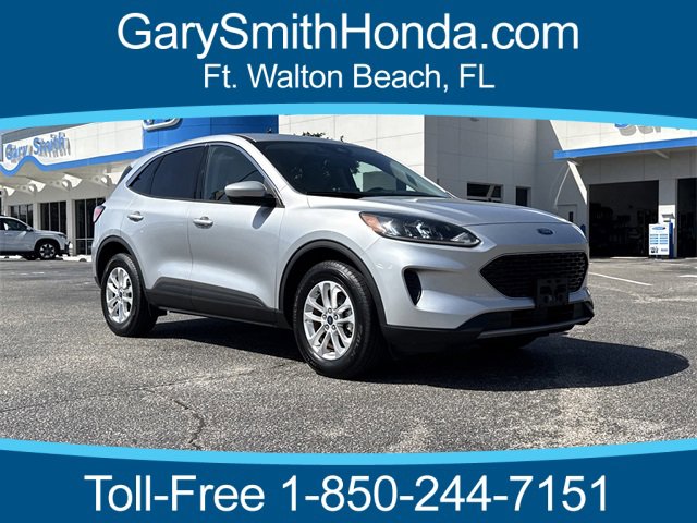 Used 2020 Ford Escape SE image 1