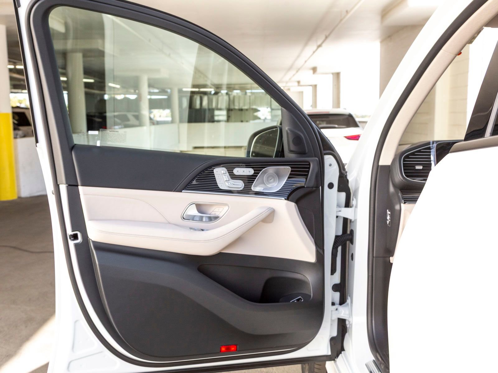 New 2026 Mercedes-Benz GLE 580 4MATIC image 15