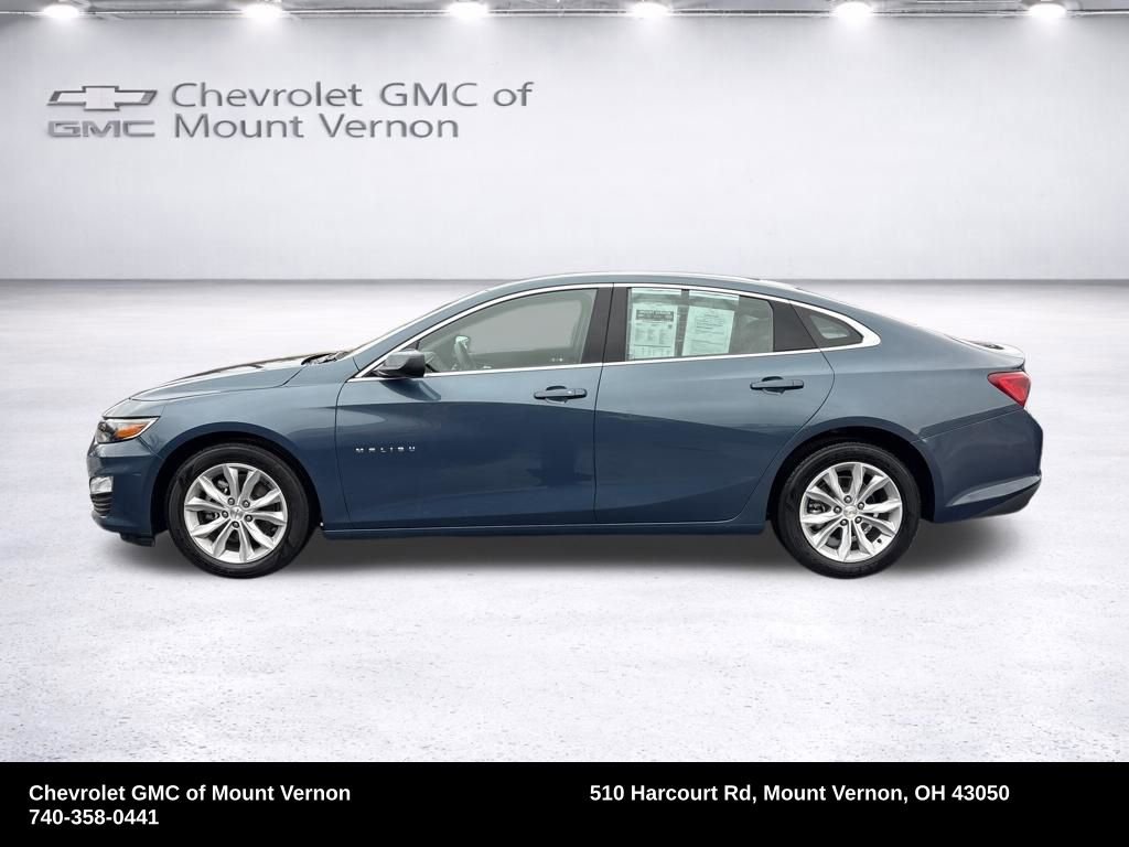 Used 2025 Chevrolet Malibu LT image 2