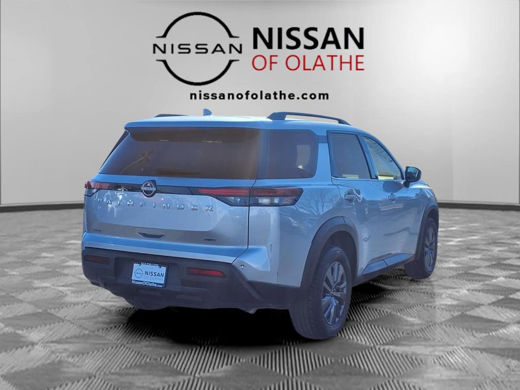 Certified 2025 Nissan Pathfinder SV image 30