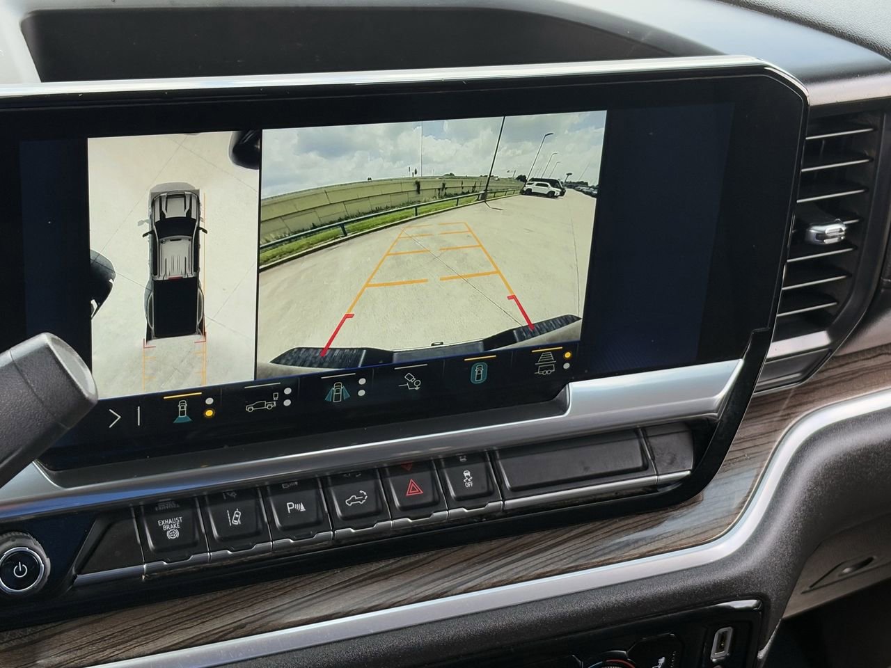 Used 2024 Chevrolet Silverado 3500 LT w/ Texas Edition AWD/4WD image 21