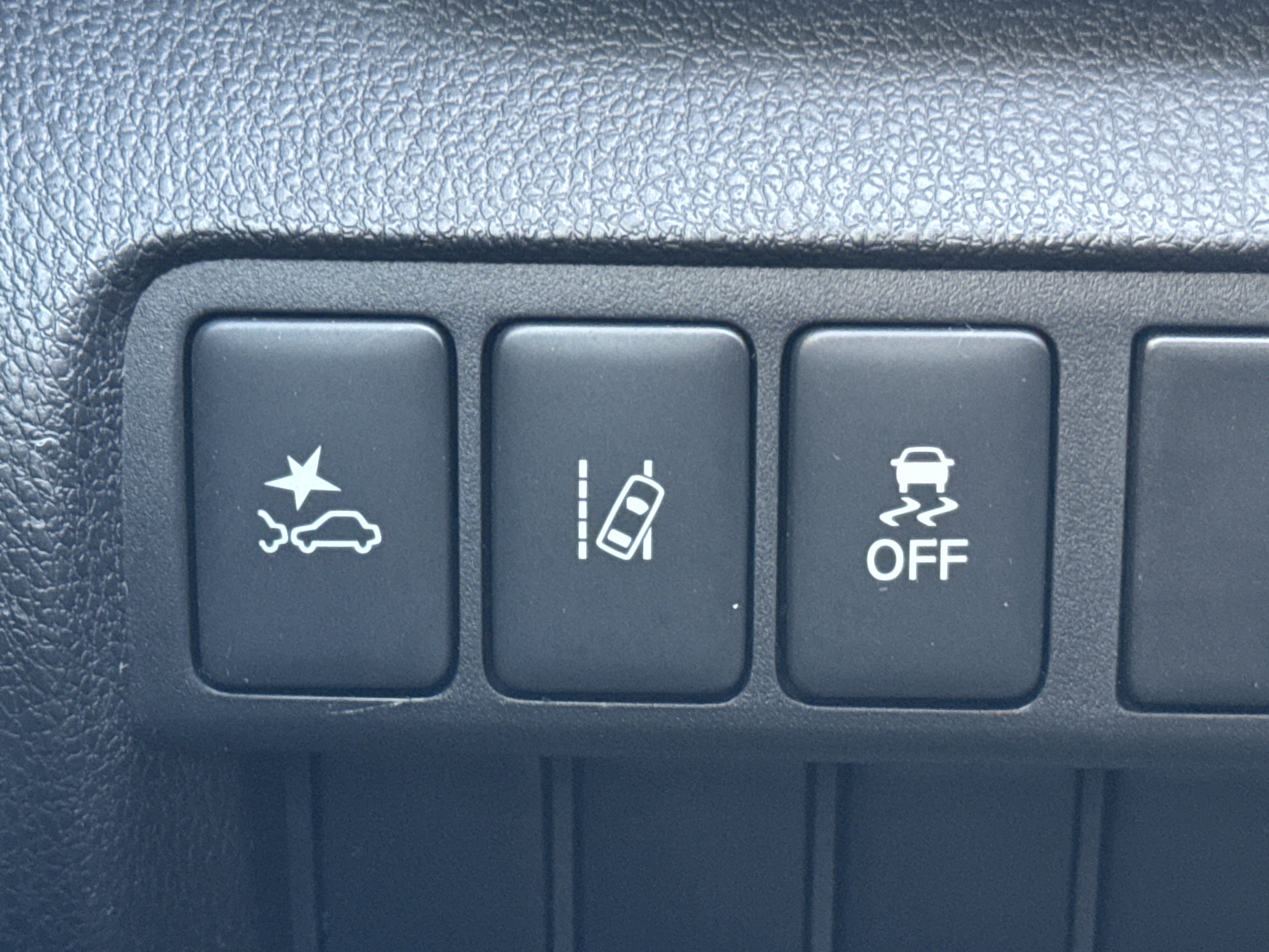 Used 2023 Mitsubishi Eclipse Cross SE image 22