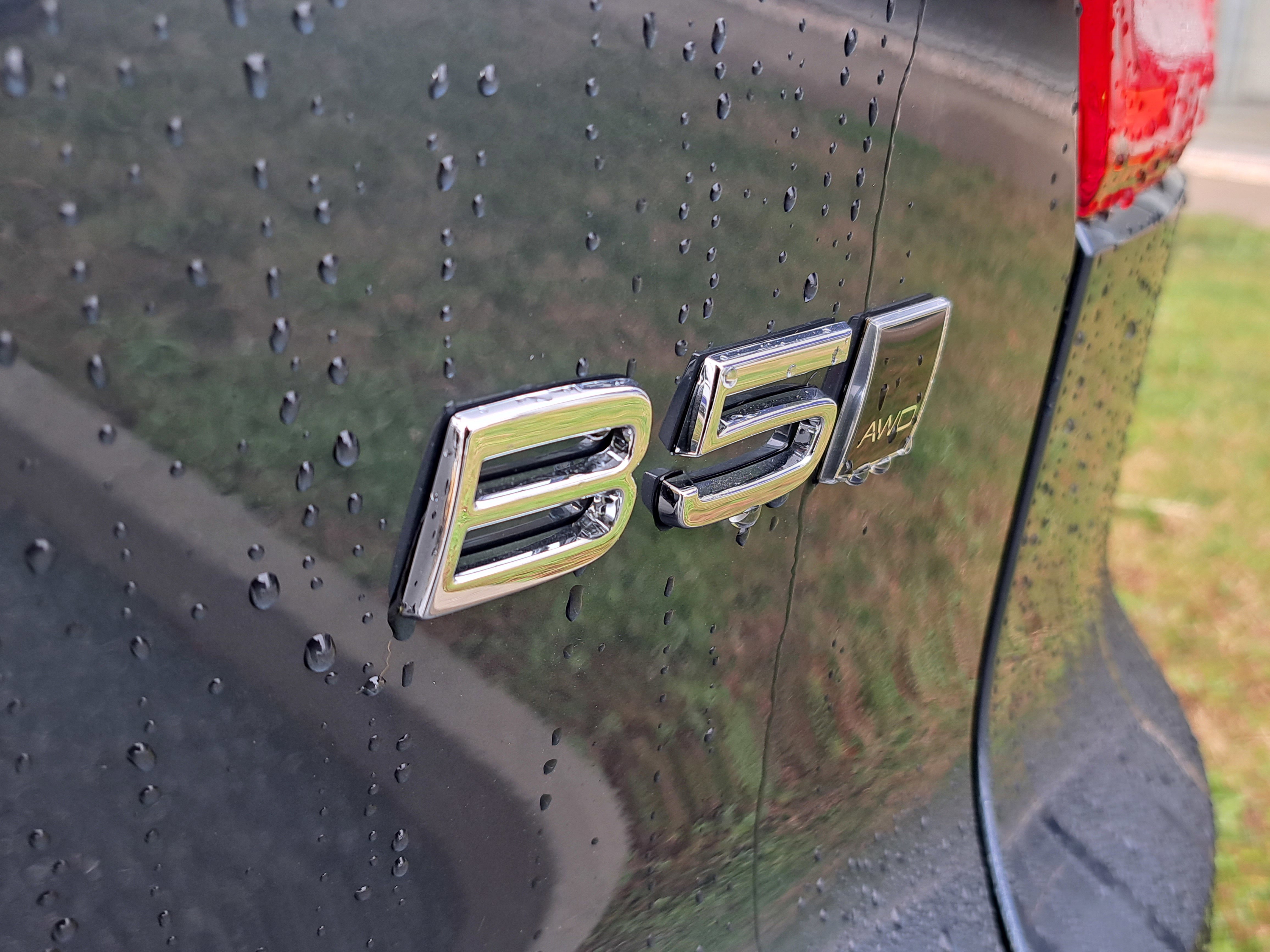 New 2026 Volvo XC40 B5 Core w/ Climate Package image 8