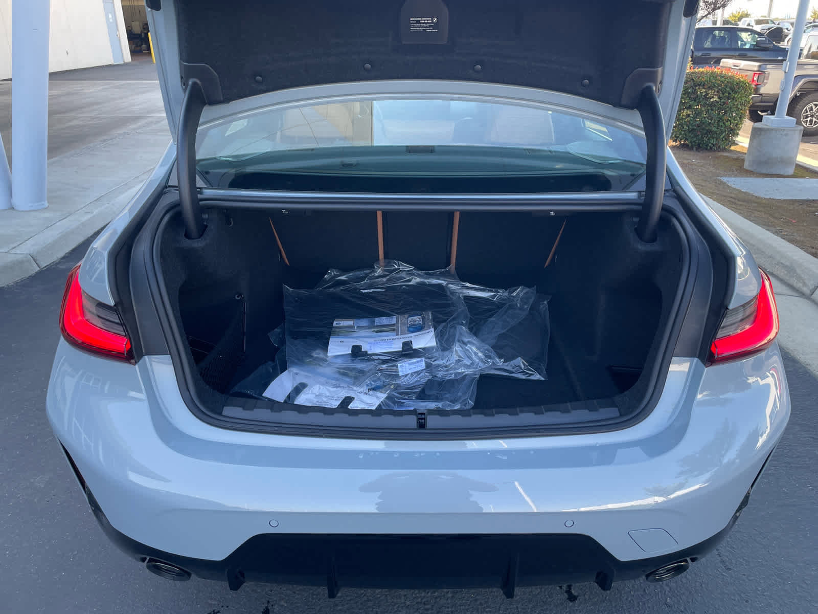 New 2026 BMW 330i Sedan w/ M Sport Package image 19