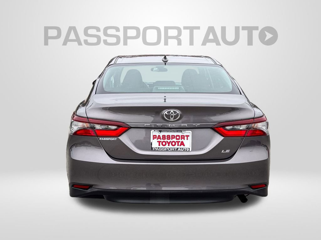 Used 2022 Toyota Camry LE image 6
