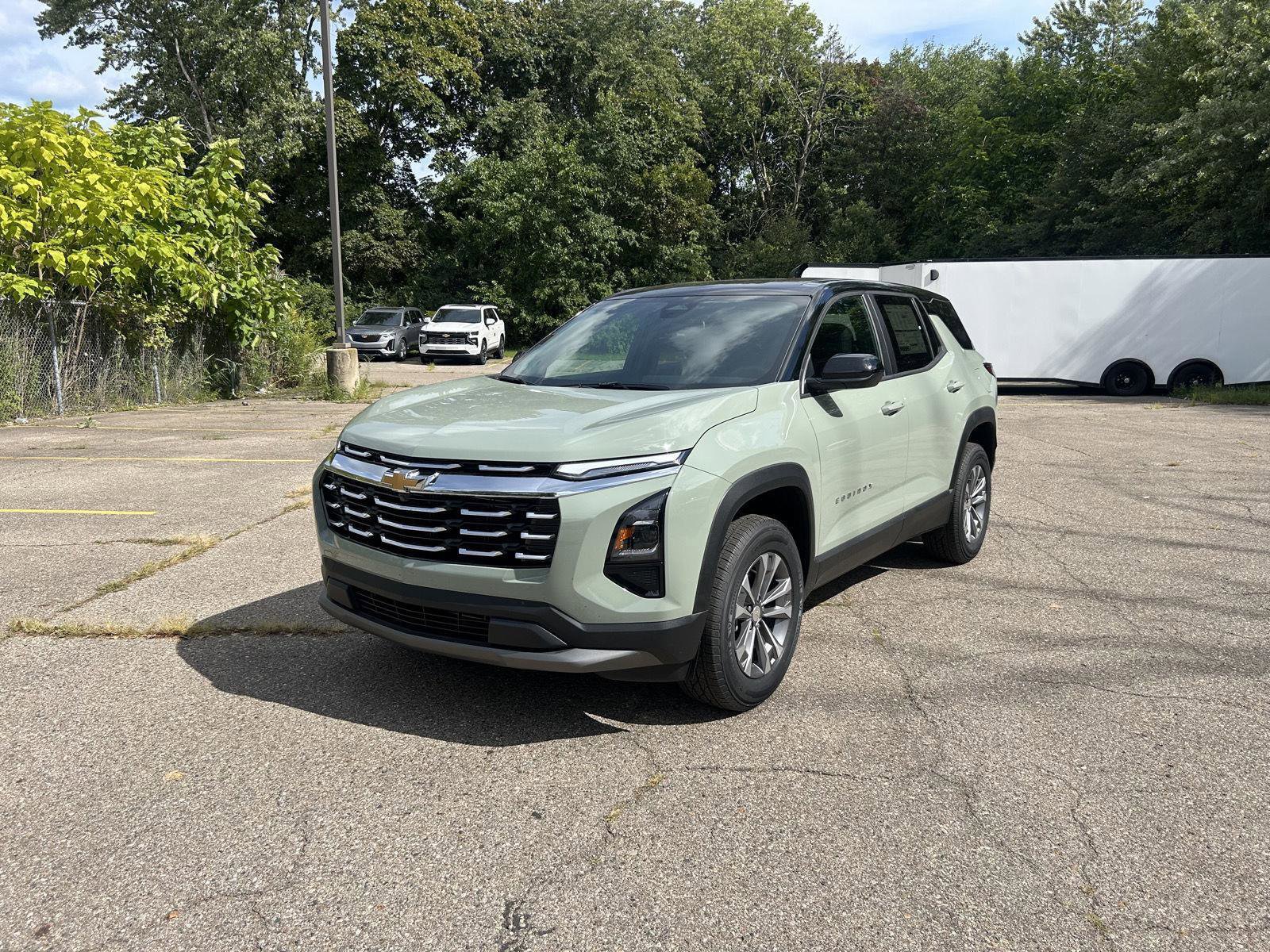 New 2026 Chevrolet Equinox LT w/ Convenience Package II image 1