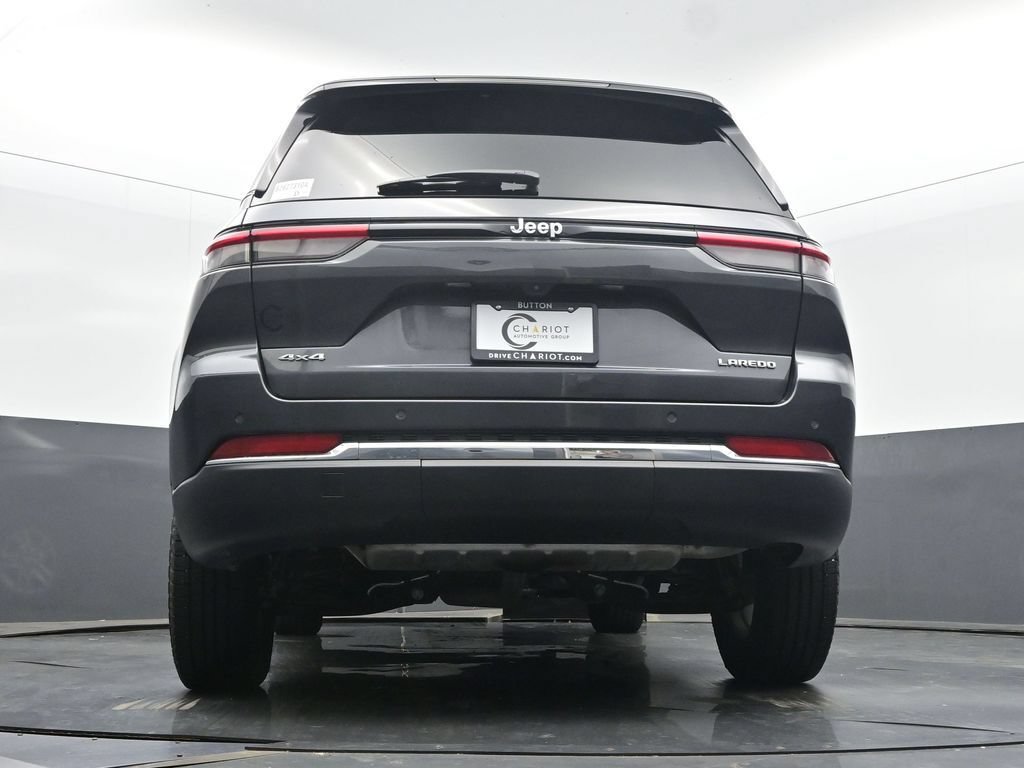 Used 2022 Jeep Grand Cherokee Laredo w/ Luxury Tech Group I AWD/4WD image 47