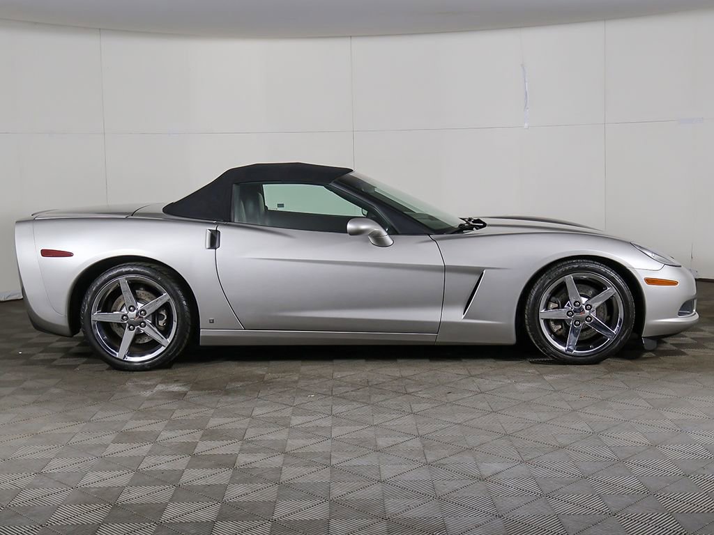 Used 2007 Chevrolet Corvette Convertible w/ Preferred Equipment Group RWD image 14