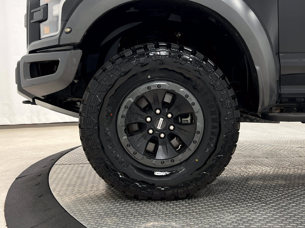 Used 2018 Ford F150 Raptor w/ Equipment Group 802A Luxury AWD/4WD image 40