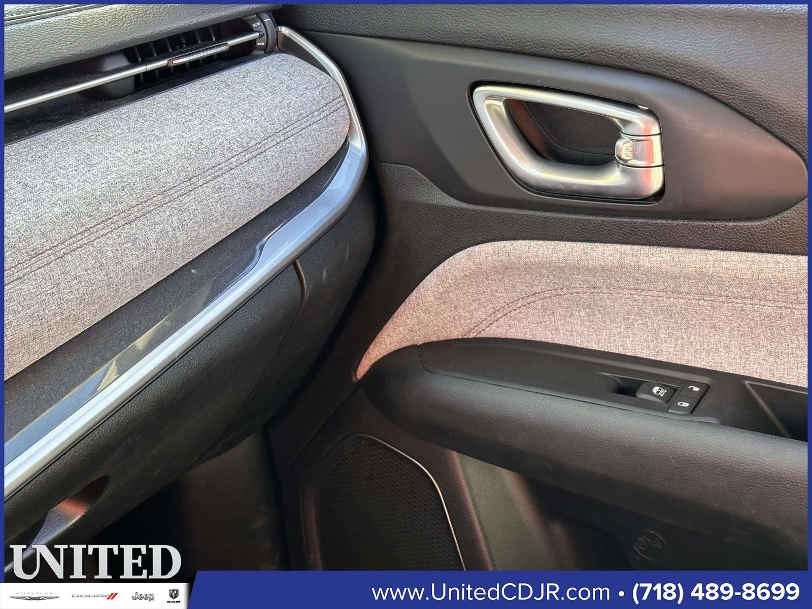 Used 2022 Jeep Compass Latitude image 26