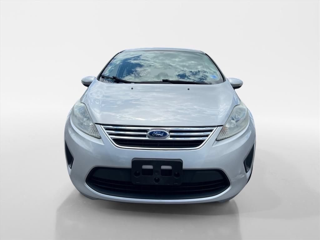 Used 2013 Ford Fiesta SE FWD image 8
