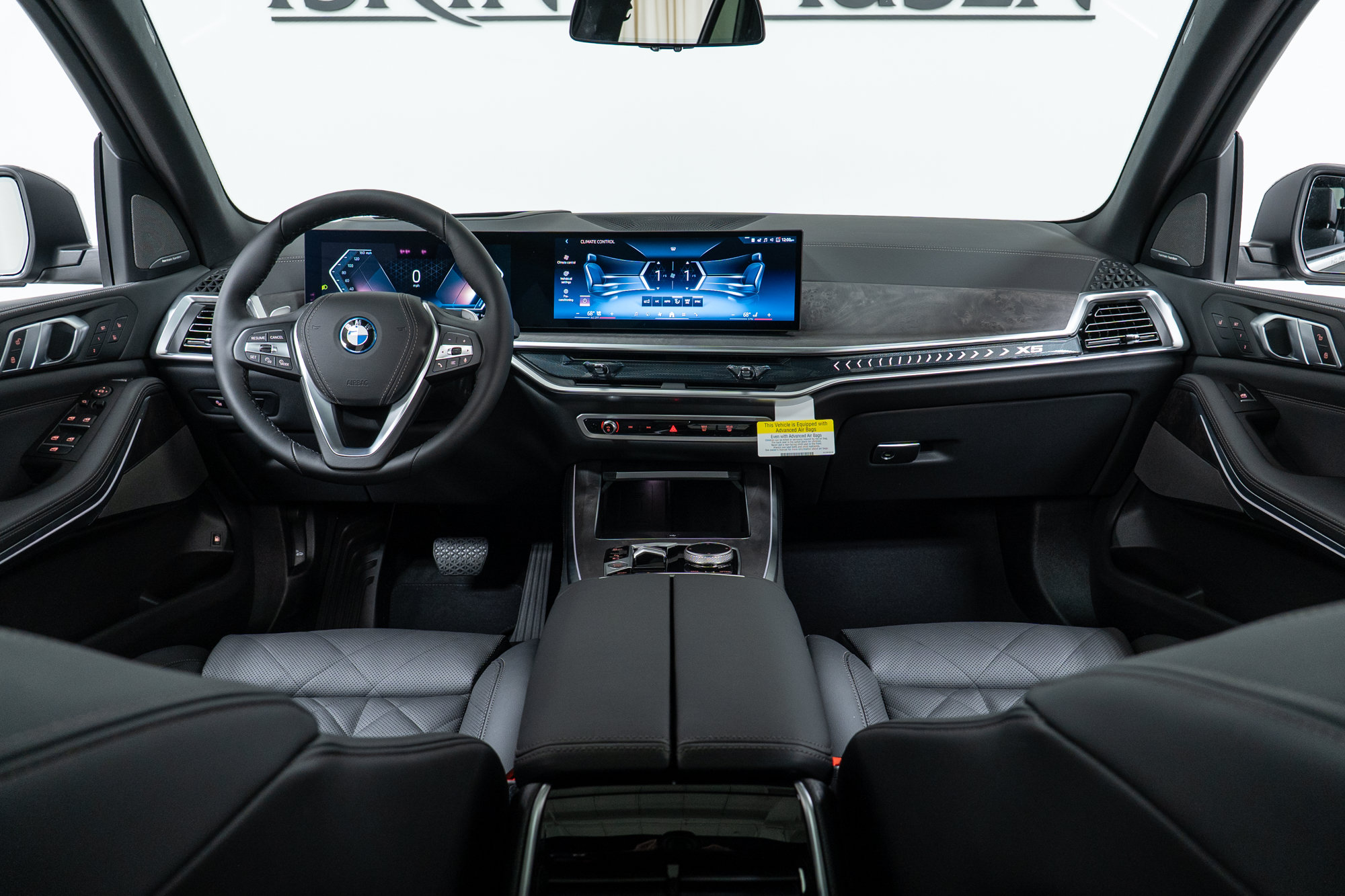 Used 2026 BMW X5 xDrive50e AWD/4WD image 16