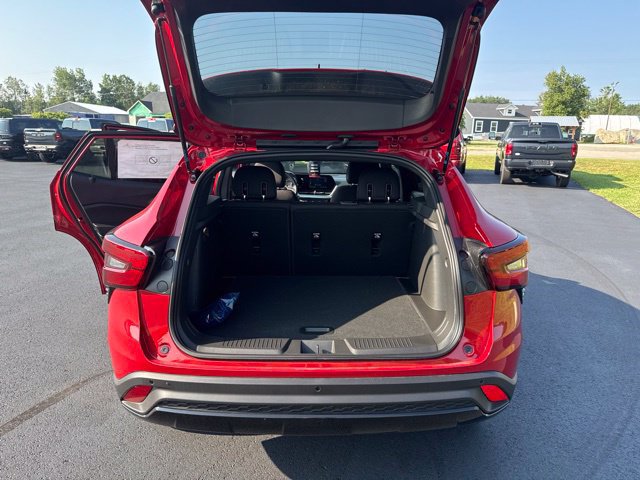 New 2026 Chevrolet Trax RS w/ Sunroof Package FWD image 43