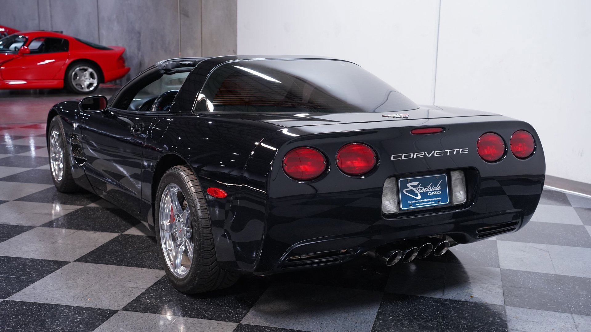 Used 2000 Chevrolet Corvette Coupe image 8