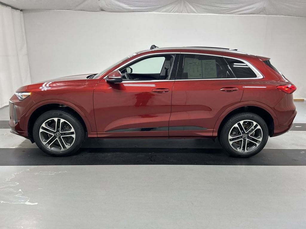 Used 2025 Audi Q5 Premium Plus w/ Premium Plus image 6