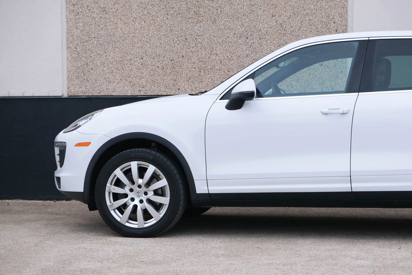 Used 2016 Porsche Cayenne Sport Utility 4D image 7