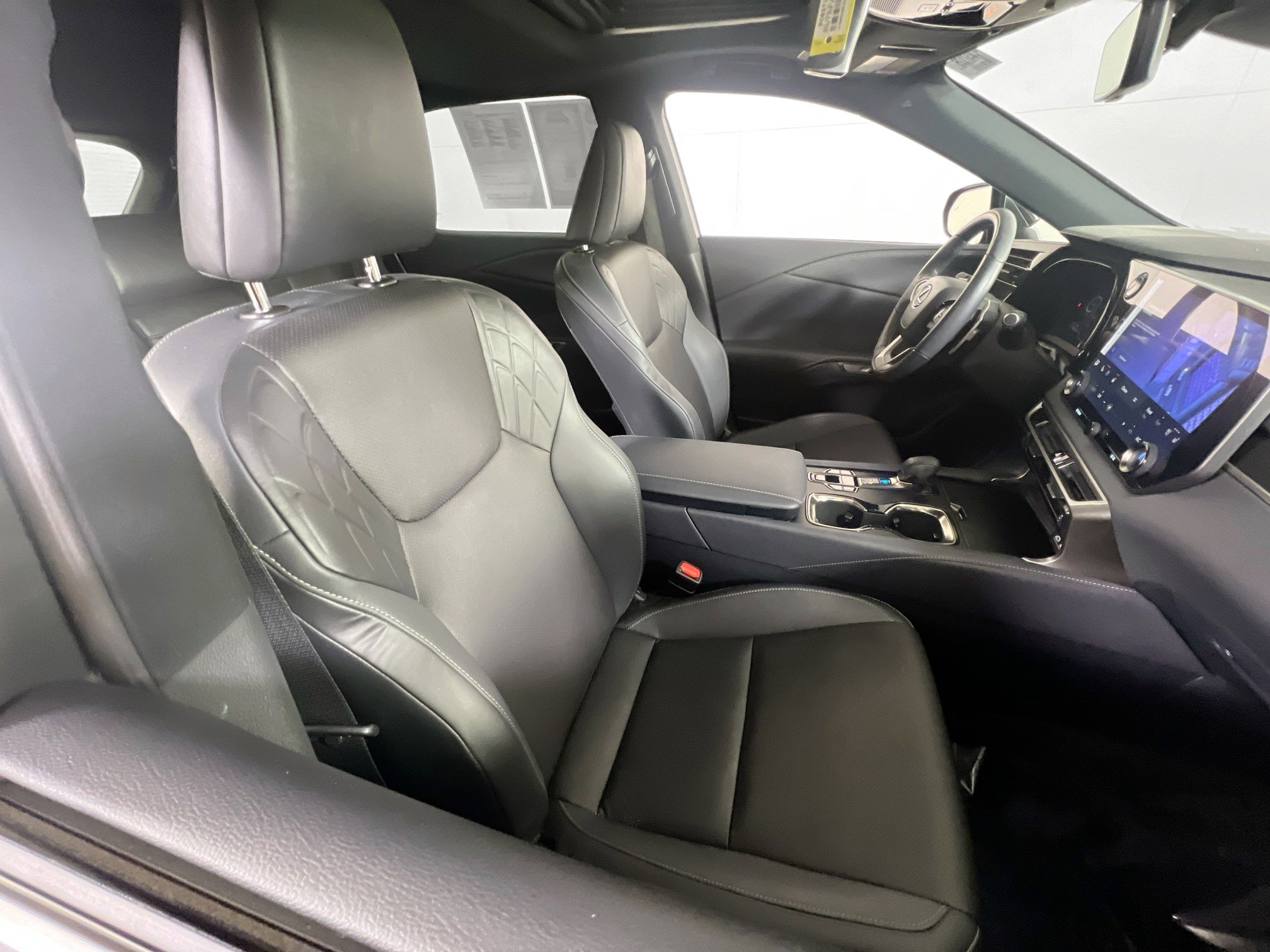 Used 2023 Lexus RX 350 Premium w/ Accessory Package image 27