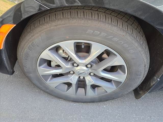 Used 2022 Chrysler Pacifica Pinnacle image 9