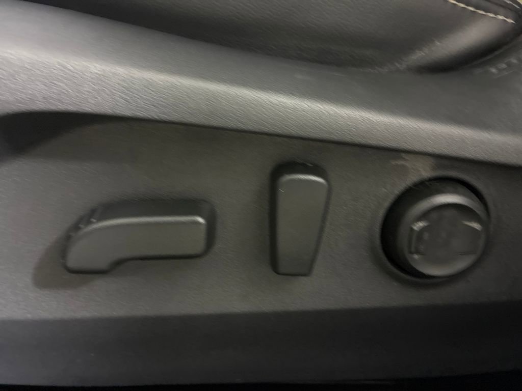 Certified 2022 Subaru Outback Limited image 17