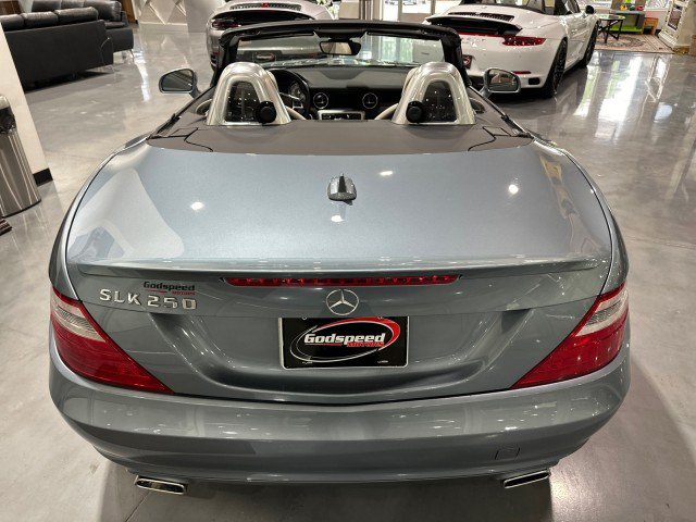 Used 2013 Mercedes-Benz SLK 250 image 23