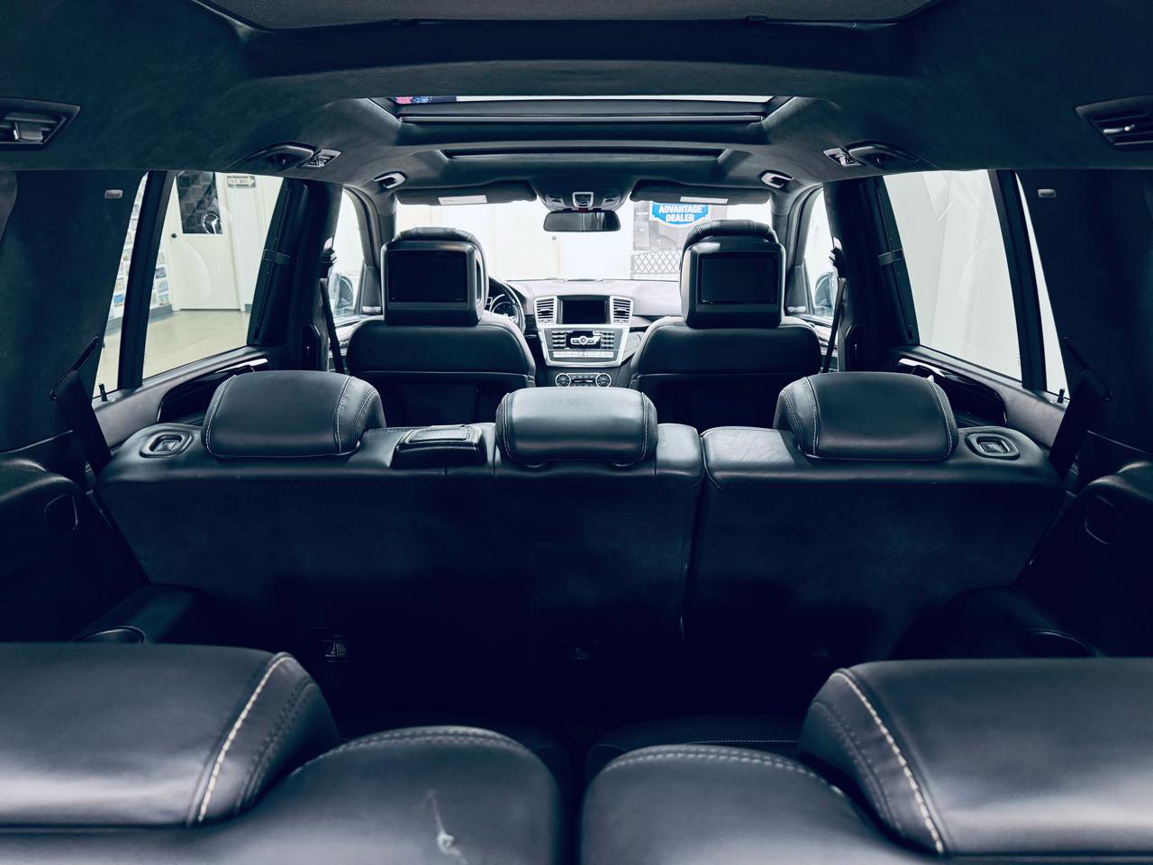 Used 2014 Mercedes-Benz GL 550 4MATIC image 30
