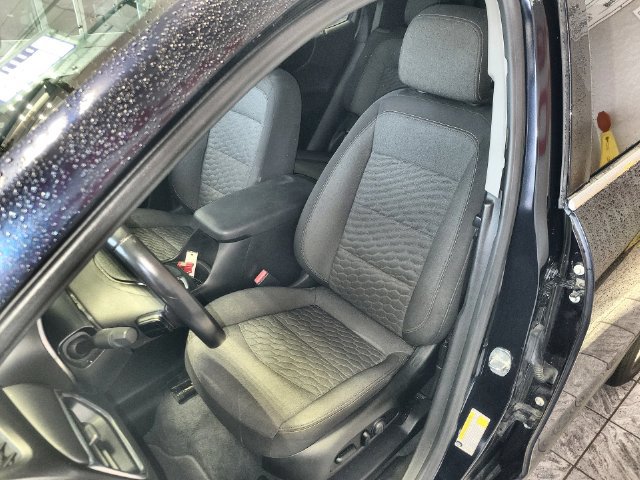 Used 2020 Chevrolet Equinox LT AWD/4WD image 11