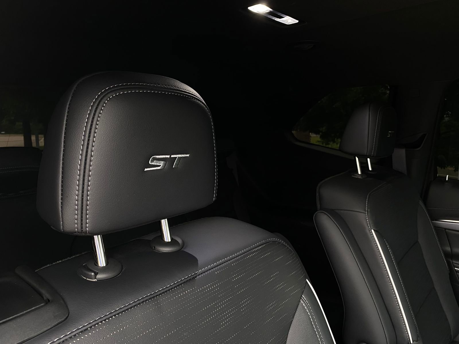 Used 2025 Buick Enclave Sport Touring FWD image 28