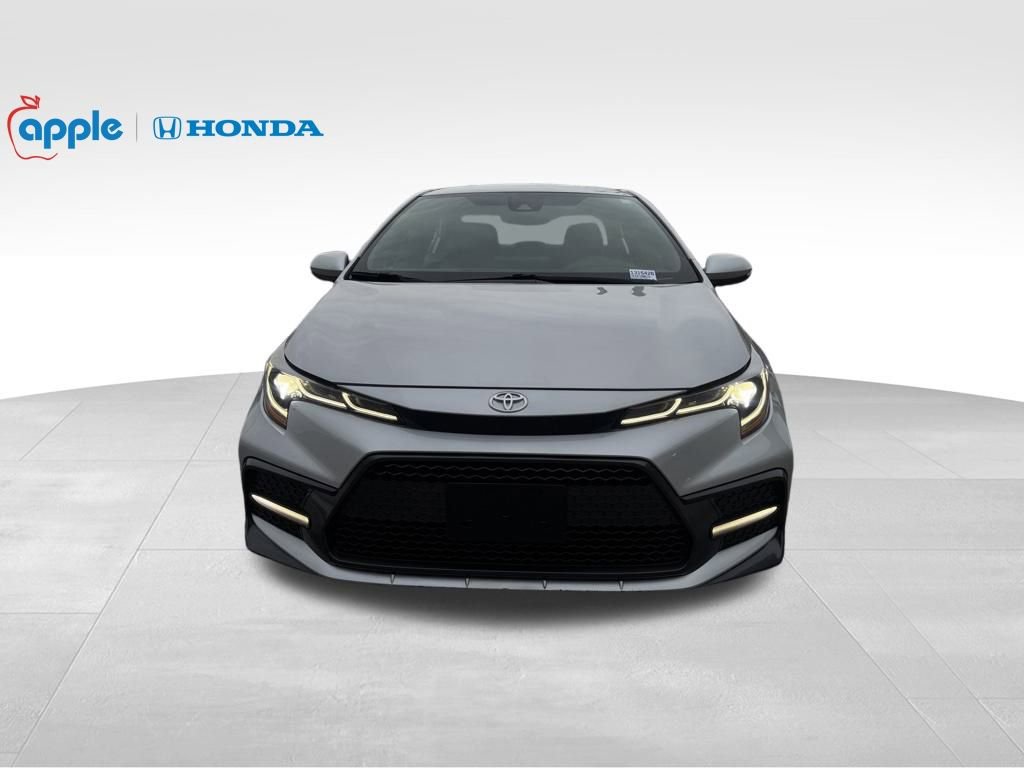 Used 2022 Toyota Corolla SE image 2