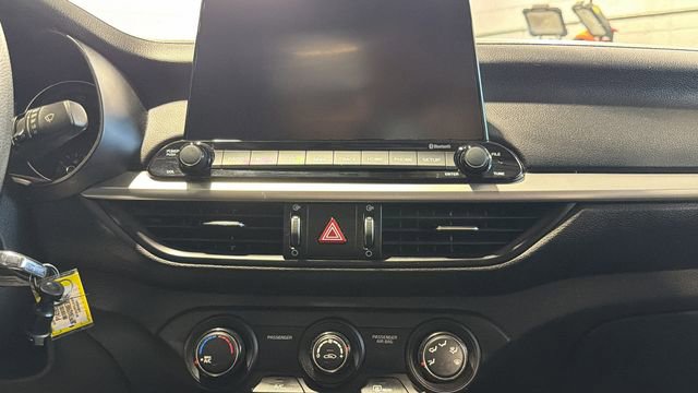 Used 2021 Kia Forte LXS FWD image 19