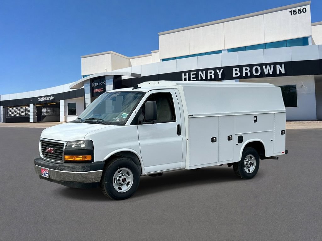 New 2025 GMC Savana 3500 w/ Power Convenience Package