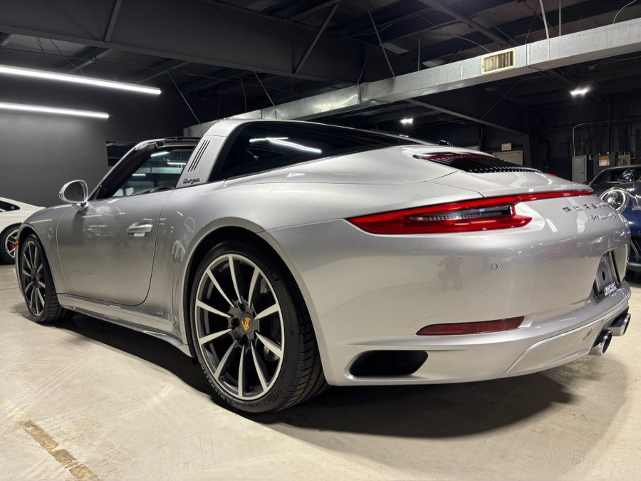 Used 2019 Porsche 911 Targa 4S AWD/4WD image 35