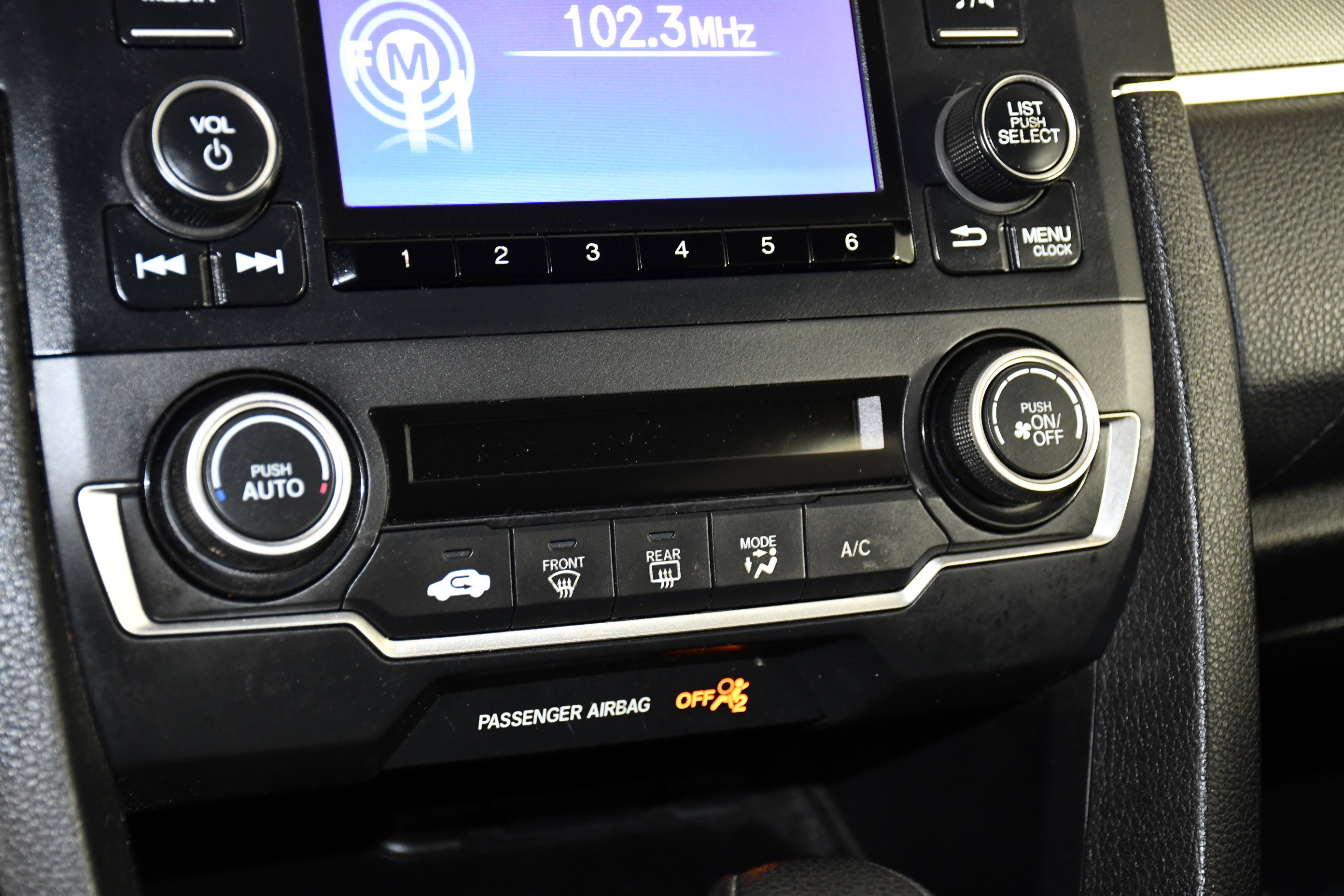 Used 2018 Honda Civic LX image 28