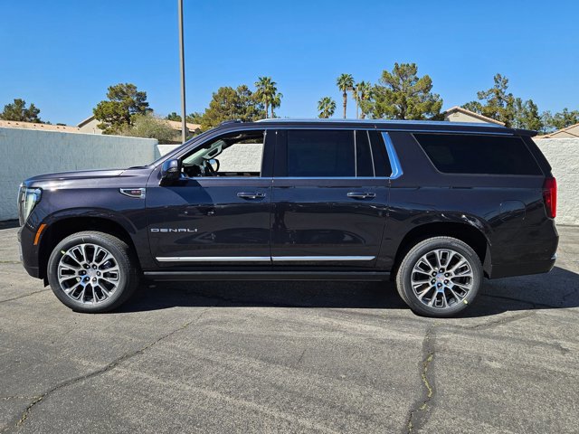 New 2026 GMC Yukon XL Denali w/ Denali Reserve Package image 5