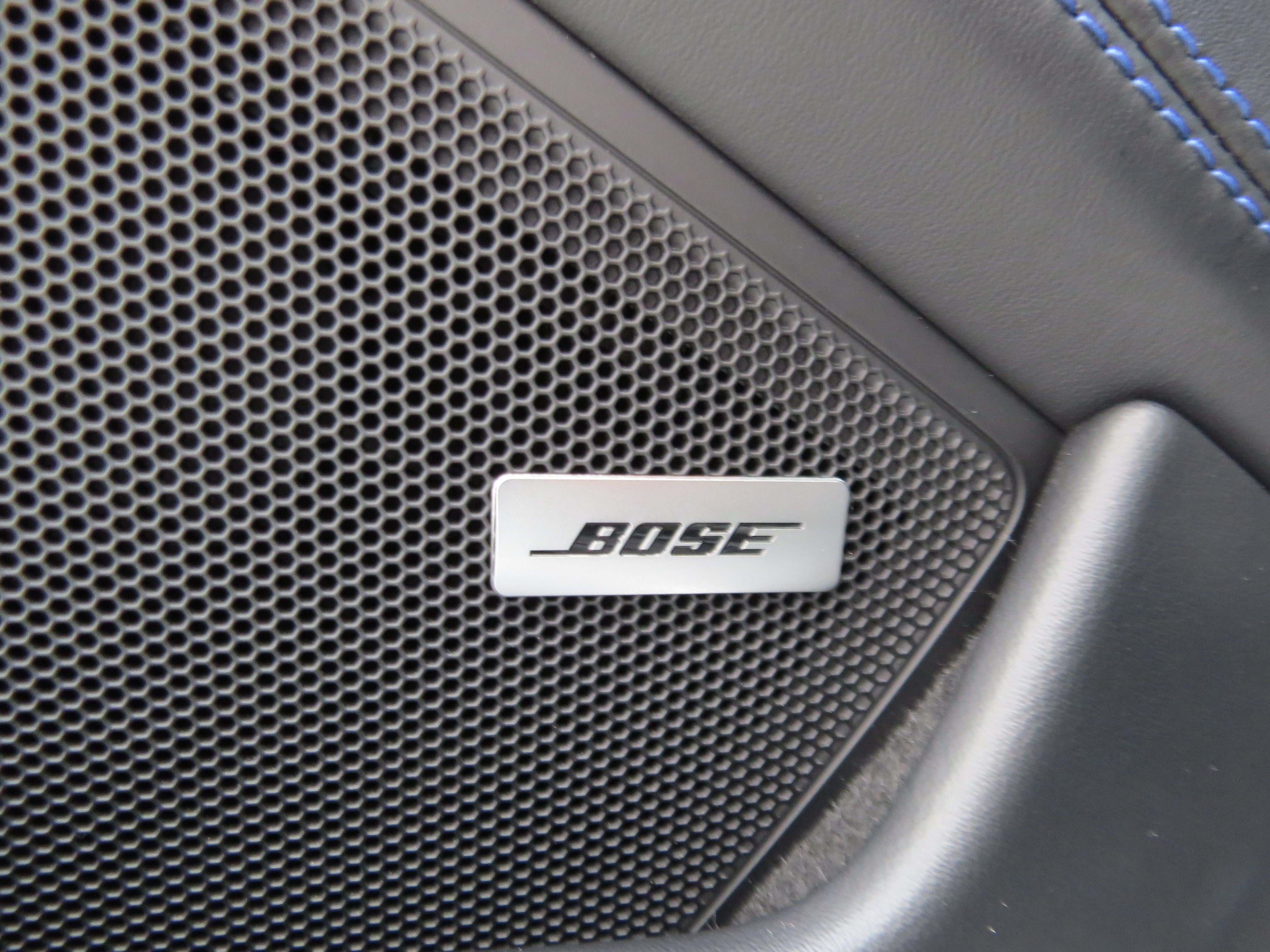 Used 2025 Porsche 911 Carrera T RWD image 21