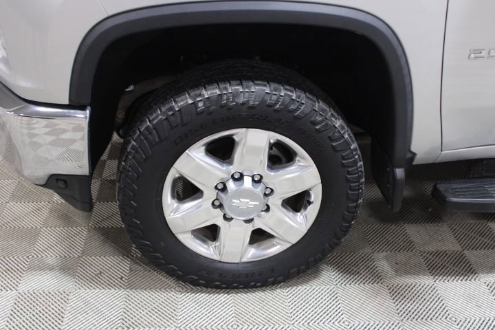 Used 2020 Chevrolet Silverado 2500 LTZ w/ LTZ Premium Package image 44