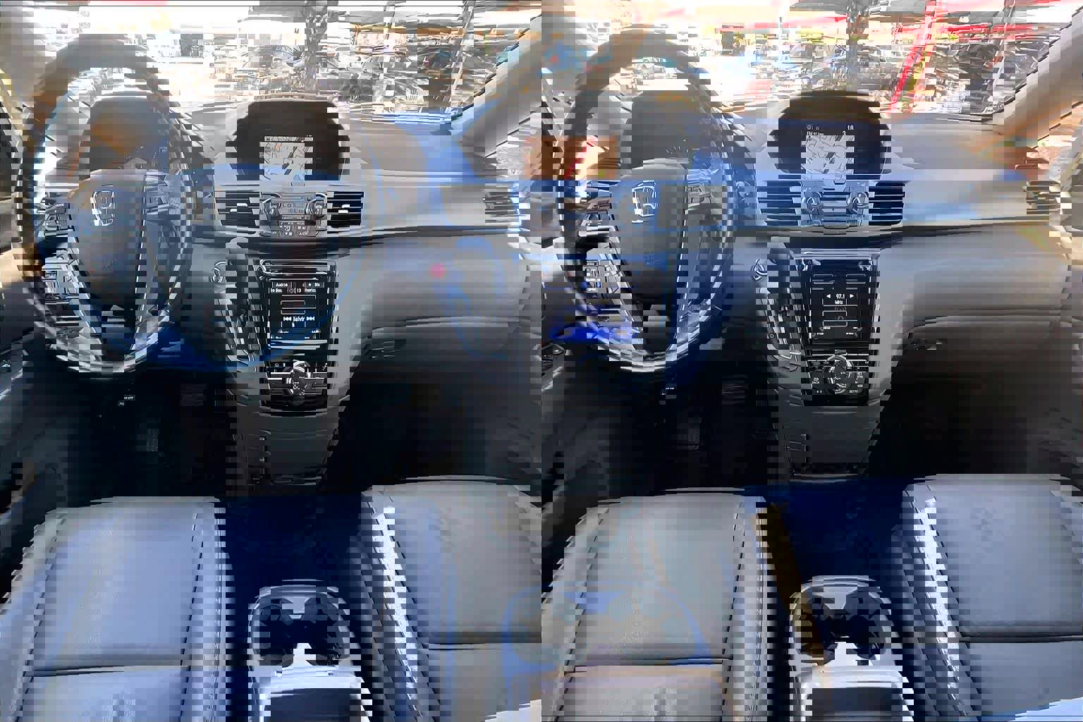 Used 2015 Honda Odyssey EX-L image 16