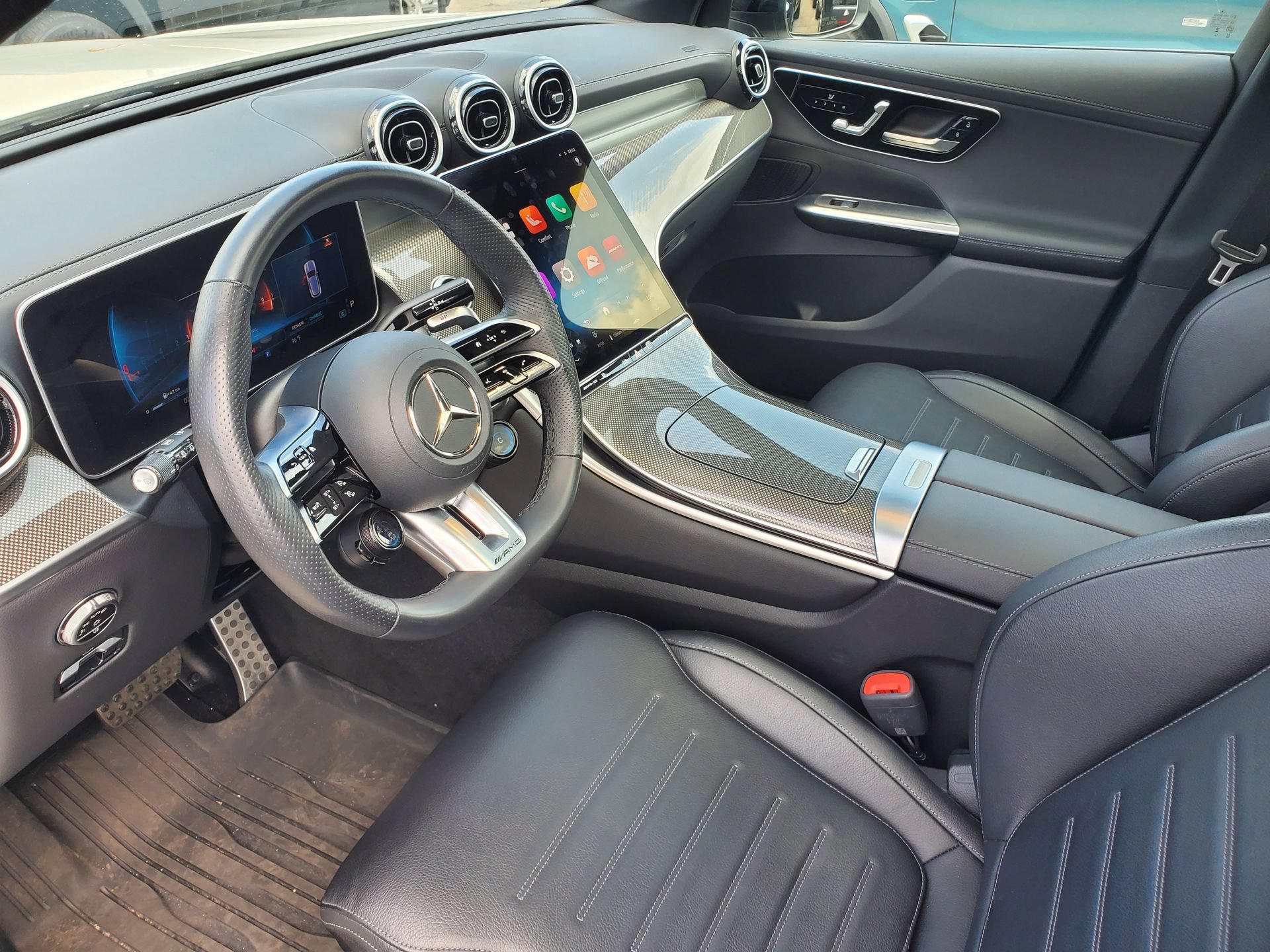 Used 2025 Mercedes-Benz GLC 43 AMG 4MATIC image 20