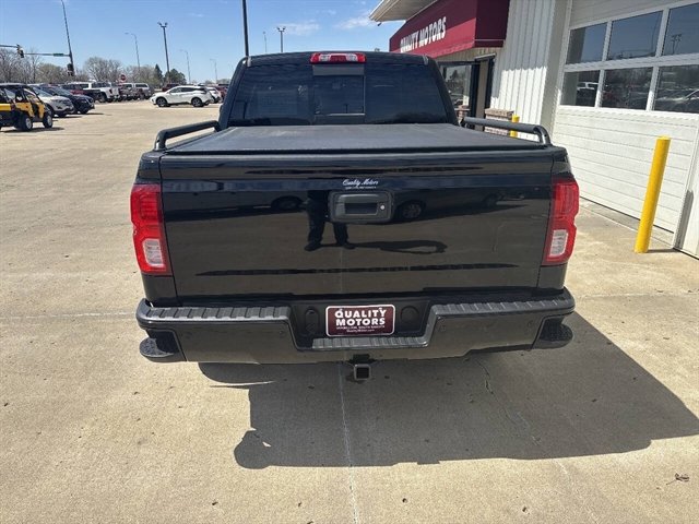Used 2017 Chevrolet Silverado 1500 LTZ Z71 w/ LTZ Plus Package AWD/4WD image 12