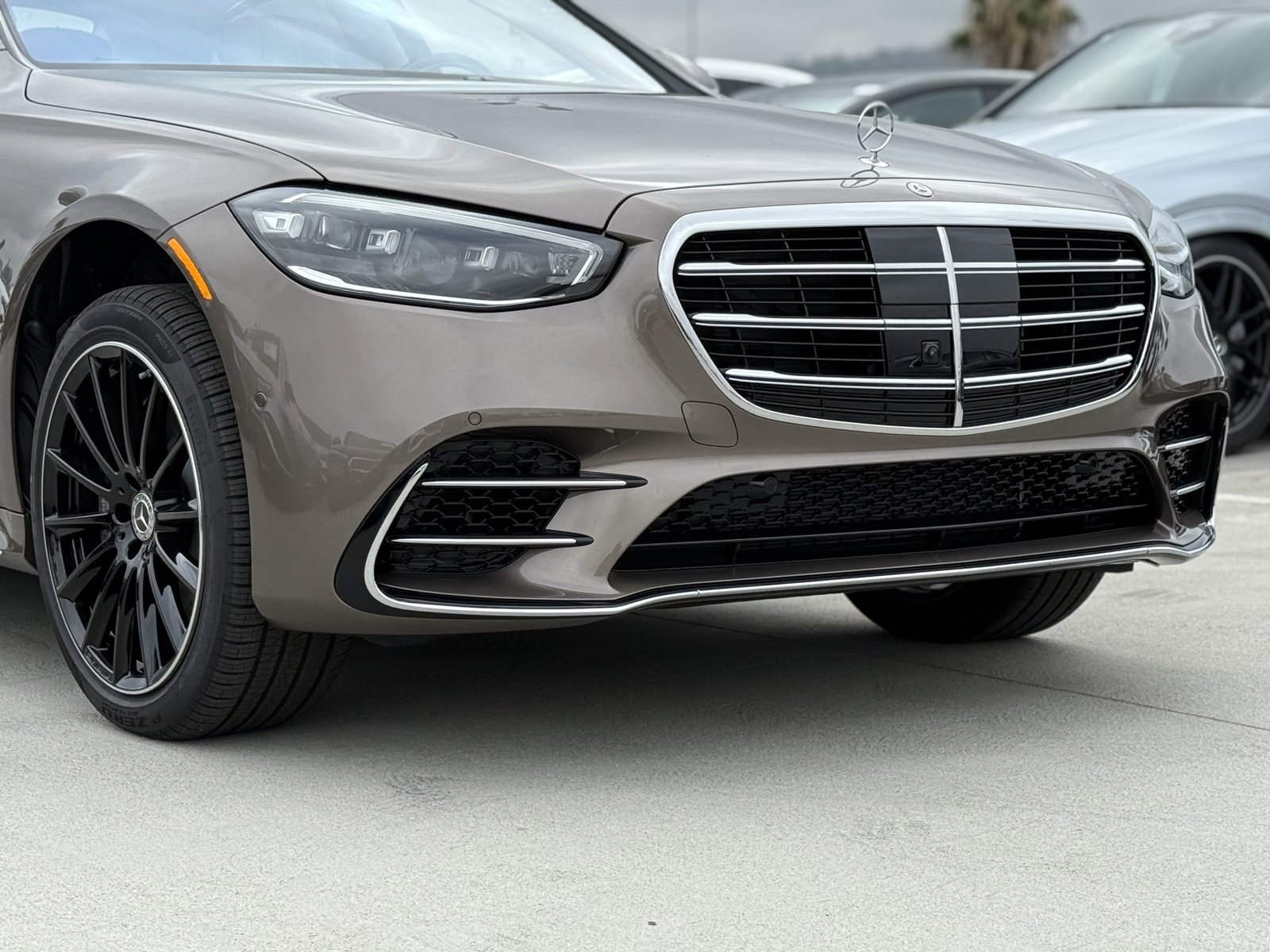 New 2026 Mercedes-Benz S 580 4MATIC Sedan image 3